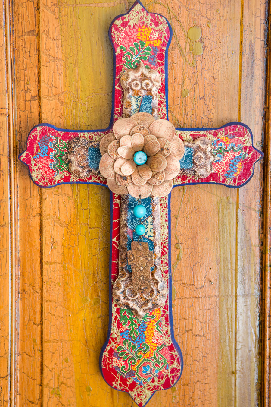 Wood Cathedral Cross With Rosette